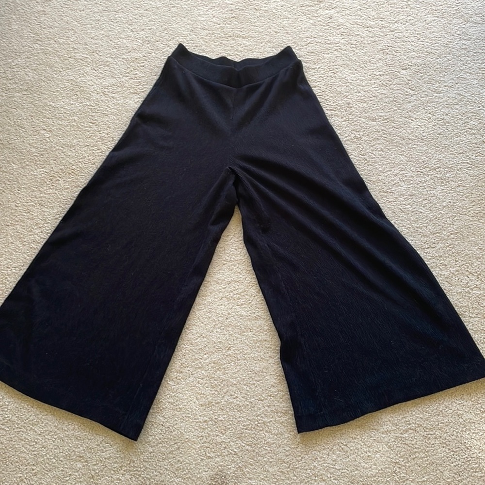 H&M black wide leg high waisted trousers size 6